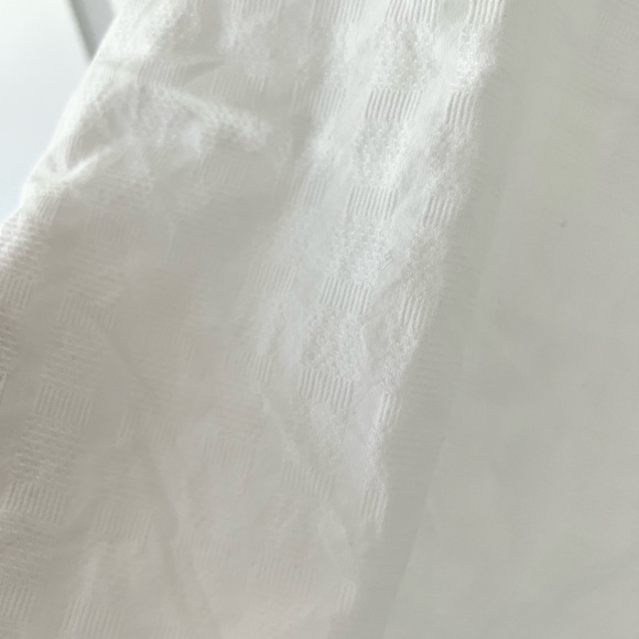 J. Crew Factory White Jacquard Flutter Sleeve Off The Shoulder Top | Size Medium - Picture 4 of 7